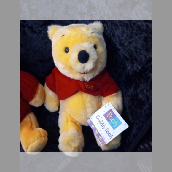 Bundle of 2 special Winnie-the- Pooh Bears - Picture 3 of 9